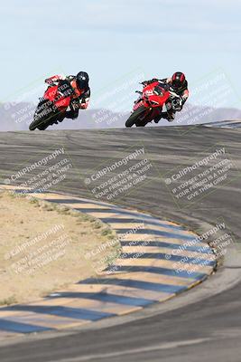 media/Nov-16-2025-Race Pace (Sun) [[8c5fa54630]]/Verified Riders/1-Turns 9 and 10 (925am)/